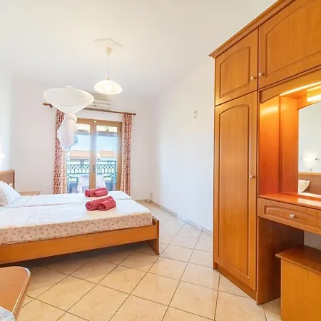 Apartament Giannis 13 *