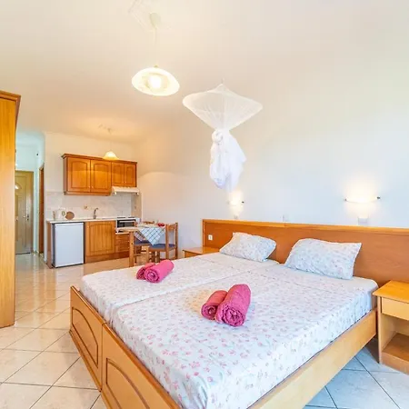 Giannis 13 Apartament